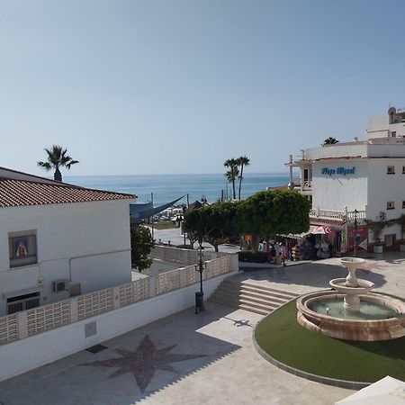 Apartamento Lidia Planta 2, La Carihuela 1ª Linea Playa, Vistas Mar, Buhardilla 1 Dormitorio, 40 M2, 1-3 Huesped, Terraza, Wifi Torremolinos Buitenkant foto