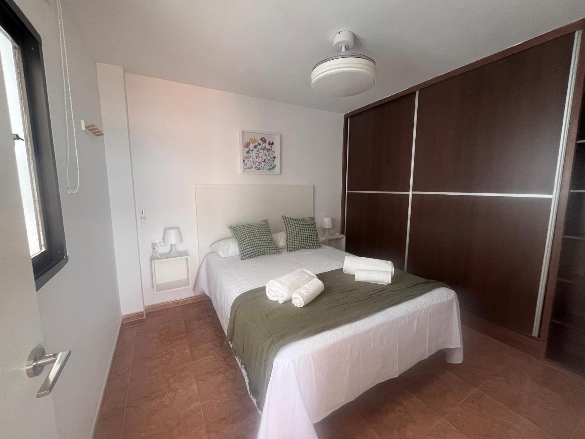Apartamento Lidia Planta 2, La Carihuela 1ª Linea Playa, Vistas Mar, Buhardilla 1 Dormitorio, 40 M2, 1-3 Huesped, Terraza, Wifi Torremolinos Buitenkant foto