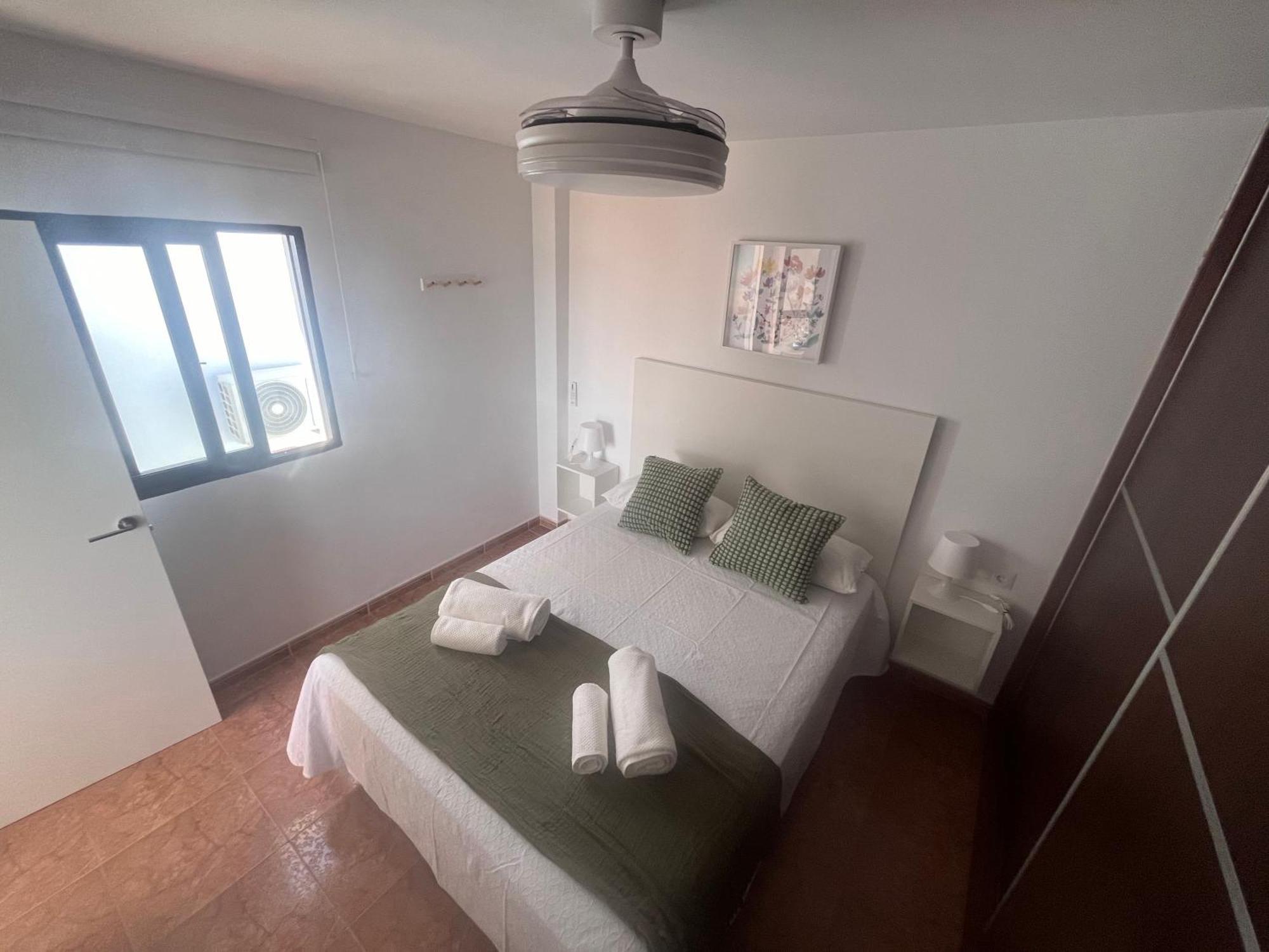 Apartamento Lidia Planta 2, La Carihuela 1ª Linea Playa, Vistas Mar, Buhardilla 1 Dormitorio, 40 M2, 1-3 Huesped, Terraza, Wifi Torremolinos Buitenkant foto