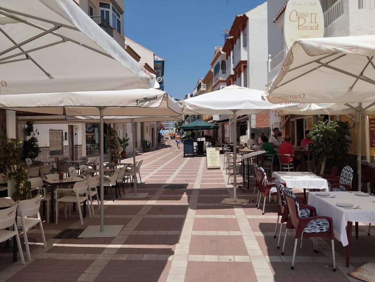 Apartamento Lidia Planta 2, La Carihuela 1ª Linea Playa, Vistas Mar, Buhardilla 1 Dormitorio, 40 M2, 1-3 Huesped, Terraza, Wifi Torremolinos Buitenkant foto