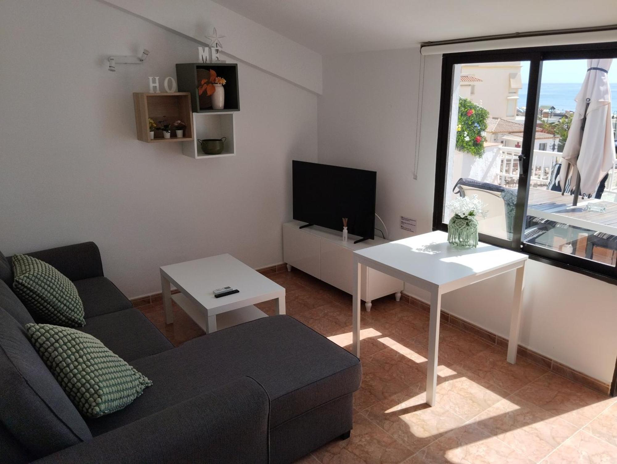 Apartamento Lidia Planta 2, La Carihuela 1ª Linea Playa, Vistas Mar, Buhardilla 1 Dormitorio, 40 M2, 1-3 Huesped, Terraza, Wifi Torremolinos Buitenkant foto