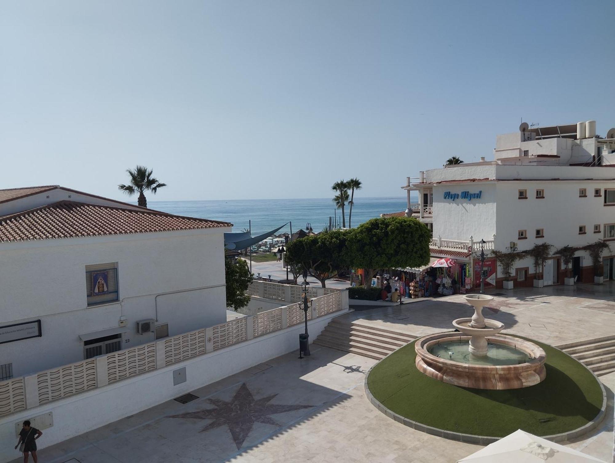Apartamento Lidia Planta 2, La Carihuela 1ª Linea Playa, Vistas Mar, Buhardilla 1 Dormitorio, 40 M2, 1-3 Huesped, Terraza, Wifi Torremolinos Buitenkant foto